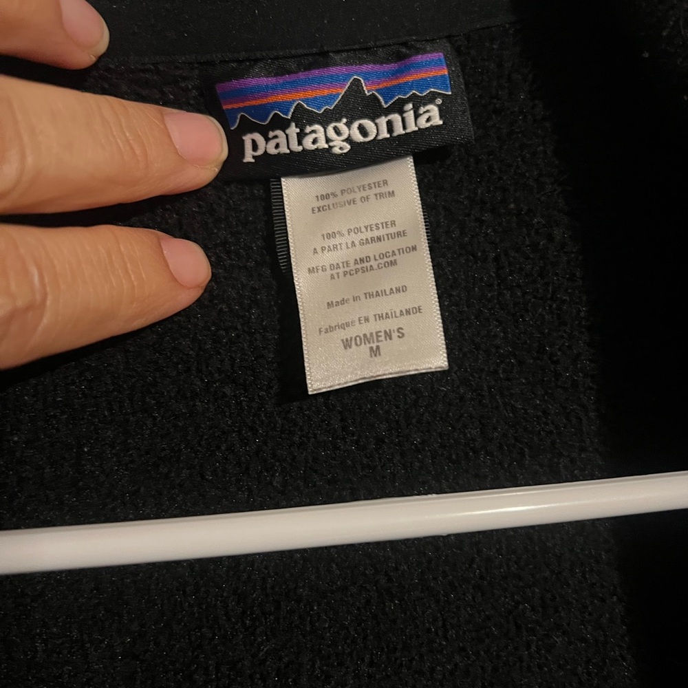 Patagonia Women's Black Trench Coat - Picture 3 of 6